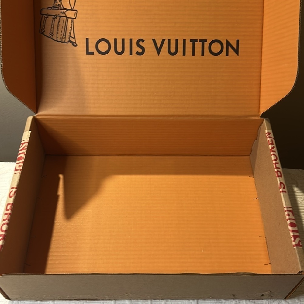 Louis Vuitton Orange Box Set with Blue Ribbon - Picture 11 of 11